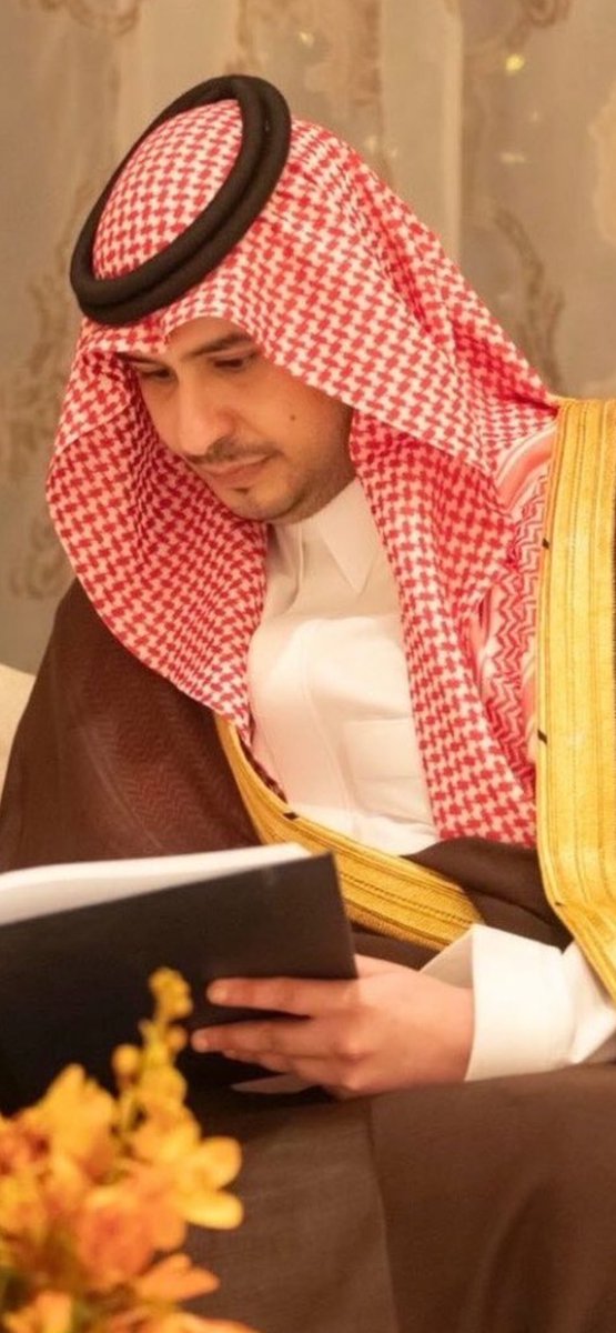 أبارك لصاحب السمو الملكي الأمير #تركي_بن_سلمان_بن_عبدالعزيز عقد قرانه على الأميرة #مها_بنت_مشعل_بن_خالد،
سائلين الله أن يبارك لهما ويجمع بينهما على المودة والسكينة، وأن يرزقهما السعادة والتوفيق في حياتهما القادمة.
ألف مبارك، ودامت الأفراح .