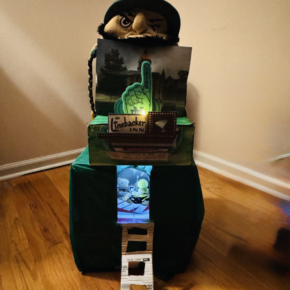 biggrigghigg's tweet photo. 🍀⭐️🍀10 year old Jack Higgins Leprechaun Trap @BackerLounge1 https://t.co/VysfDa5SR3