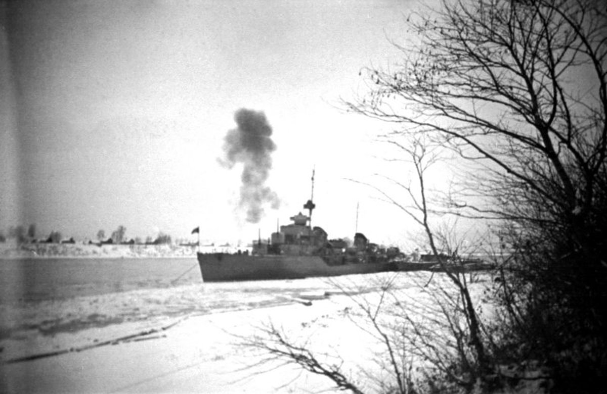 Soviet Navy tweet media