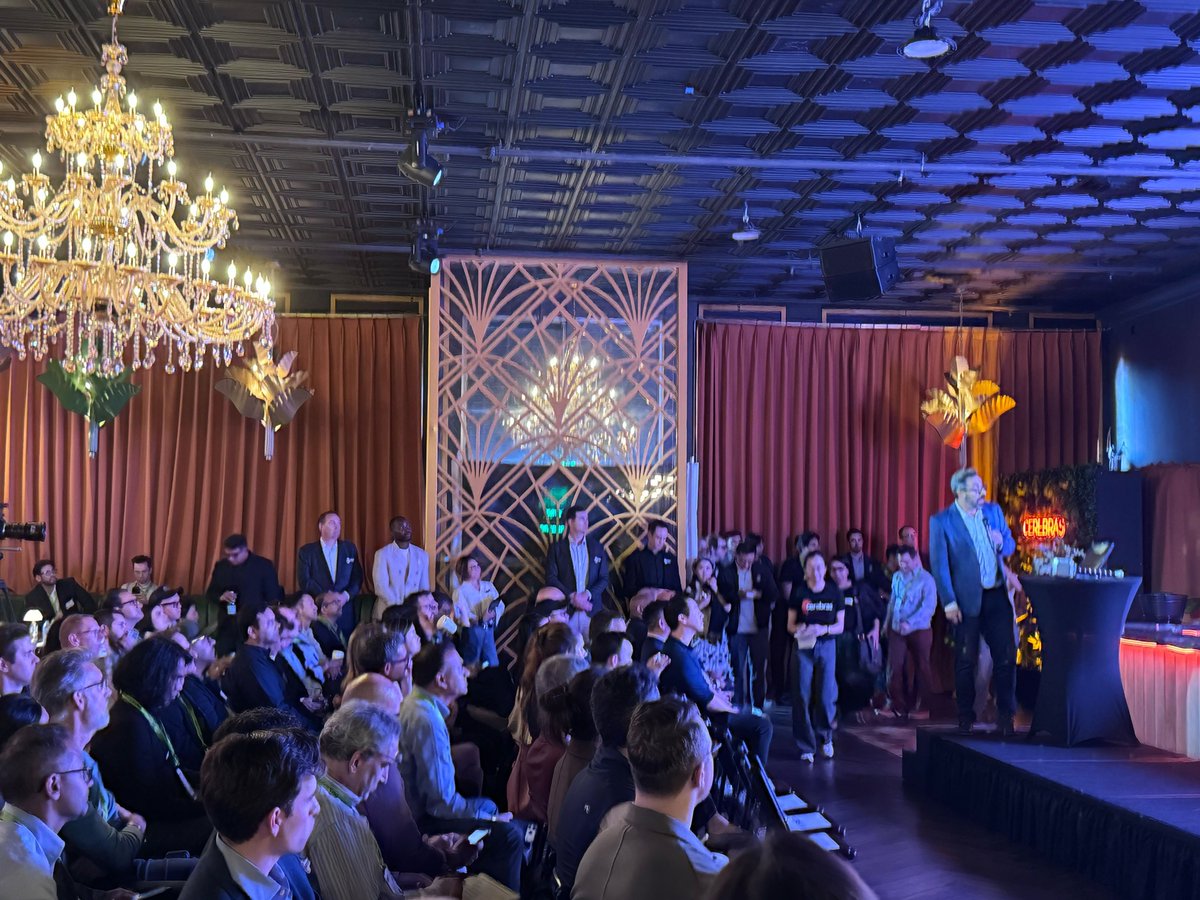 cerebras's tweet photo. Standing room only. https://t.co/Mnng4ZaGMq