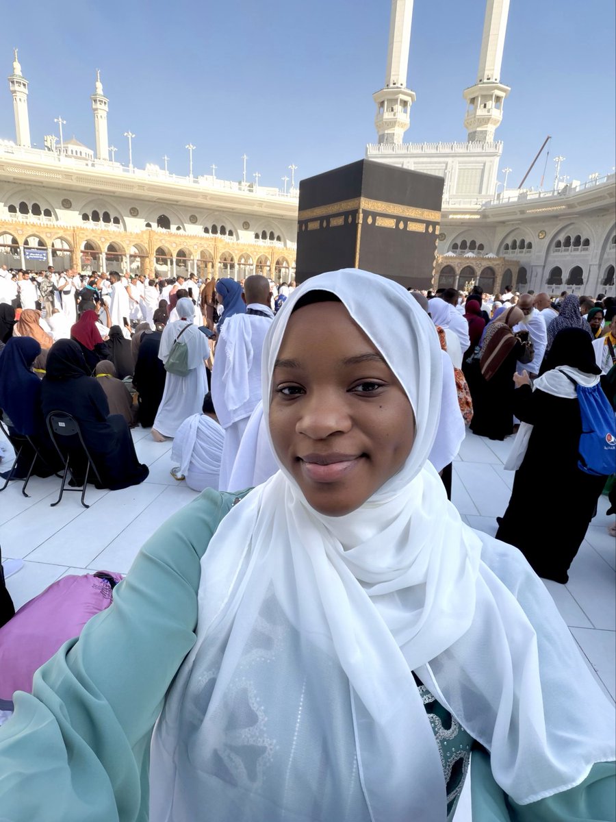 Oyin 🤍 tweet media