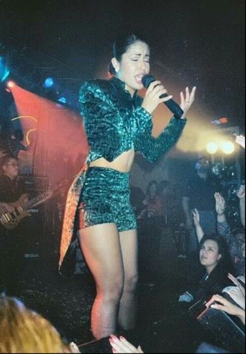 it’s Selena! tweet media