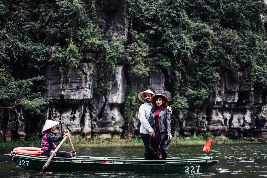 WanderLust1280's tweet photo. Find out how shared travel adventures are transforming relationships and creating unforgettable moments for couples today in this article on traveling the world together. https://t.co/34mPzqaaZ2
#CouplesWhoTravel #TravelInspiration #TravelLove #SharedAdventures #TravelExperience #WanderTheWorld #RomanticGetaways #LoveJourney #DiscoverTogether #TravelDiaries