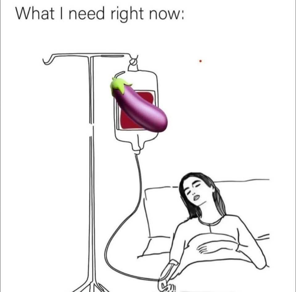 Ema Fox 👄 tweet media