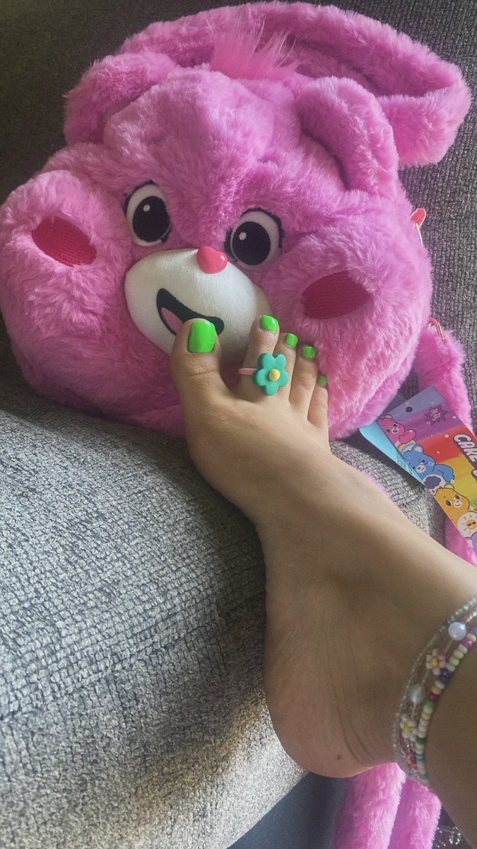 Toe👣ni tweet media