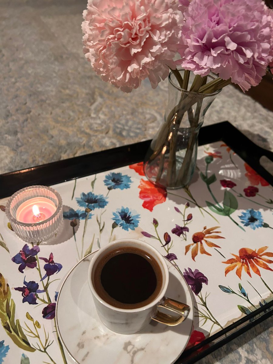 عميلنا المميز يشاركنا لحظة هدوء مع أحد اختياراته من منتجات #شذرات_البن ☕

تفاصيل بسيطة… لكنها تصنع مزاجًا أجمل مع كل رشفة.
شكرًا لذائقتكم الرفيعة، ونسعد دائمًا بأن نكون جزءًا من لحظاتكم الجميلة.
اكتشف محاصيلنا المختارة عبر المتجر:
🌐 coffeenuggets.com