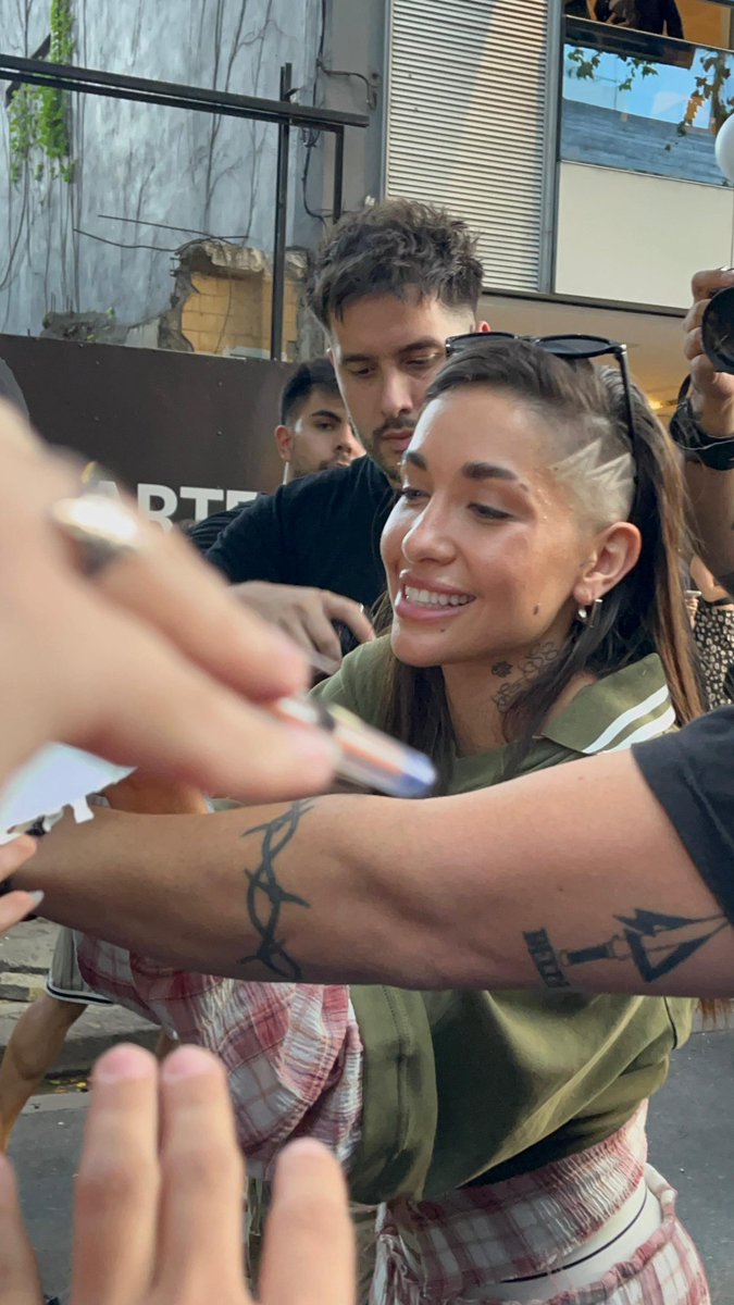 mile toxica de anto tweet media