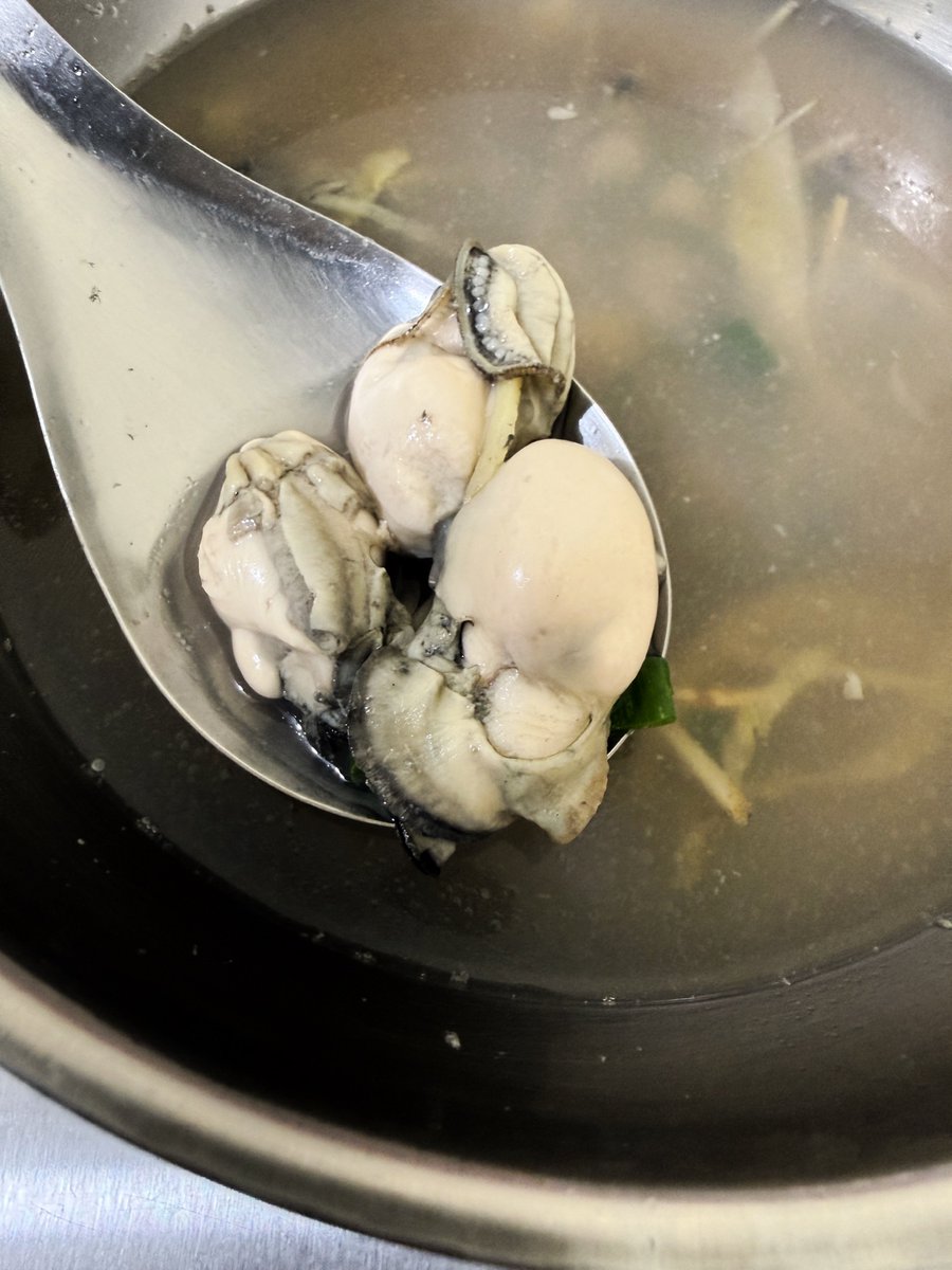 短髮男子 tweet media