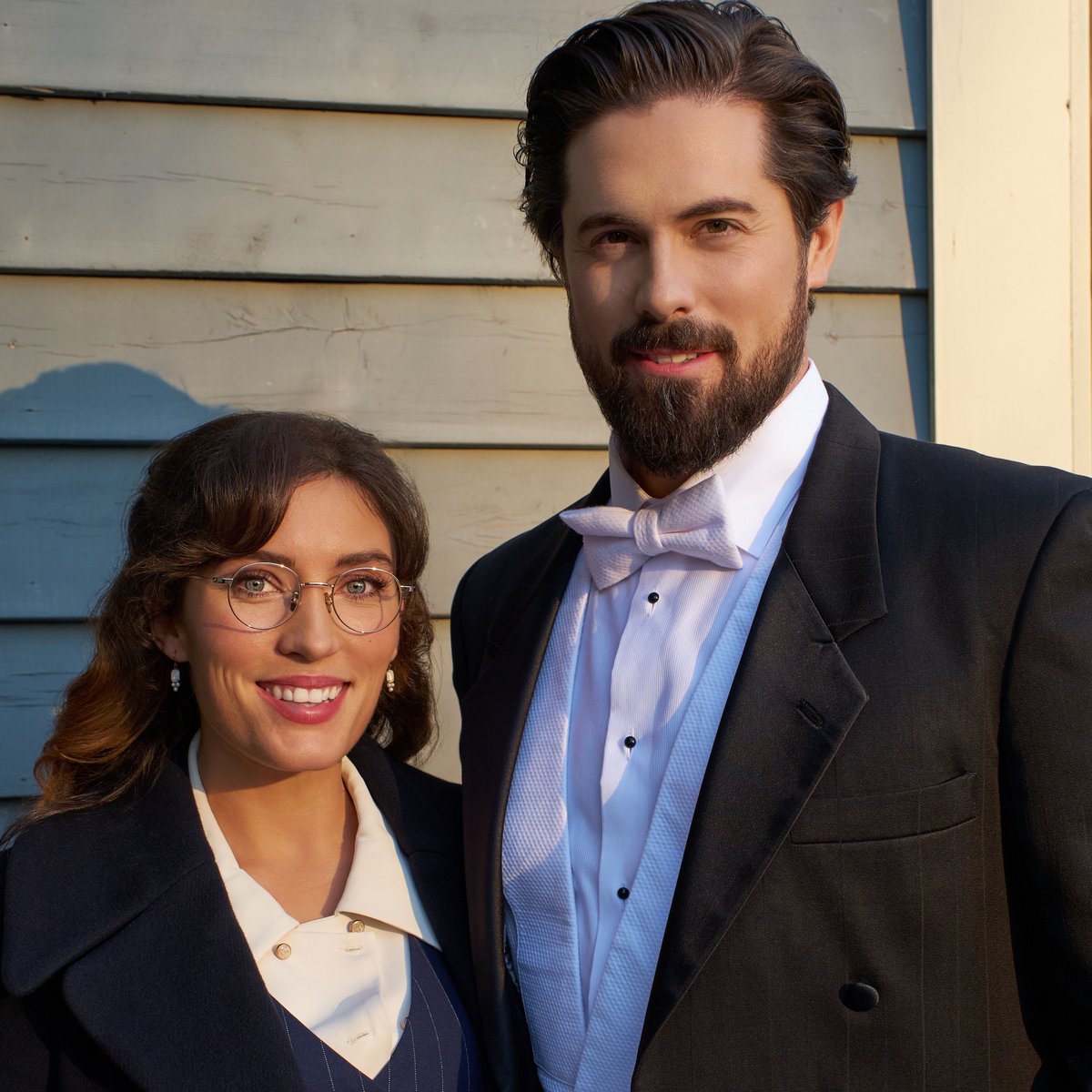 When Calls the Heart tweet media