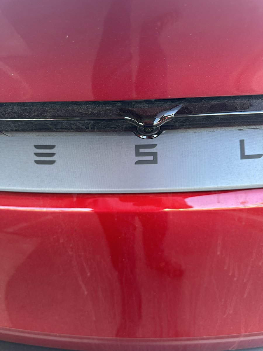 Living Life tweet media