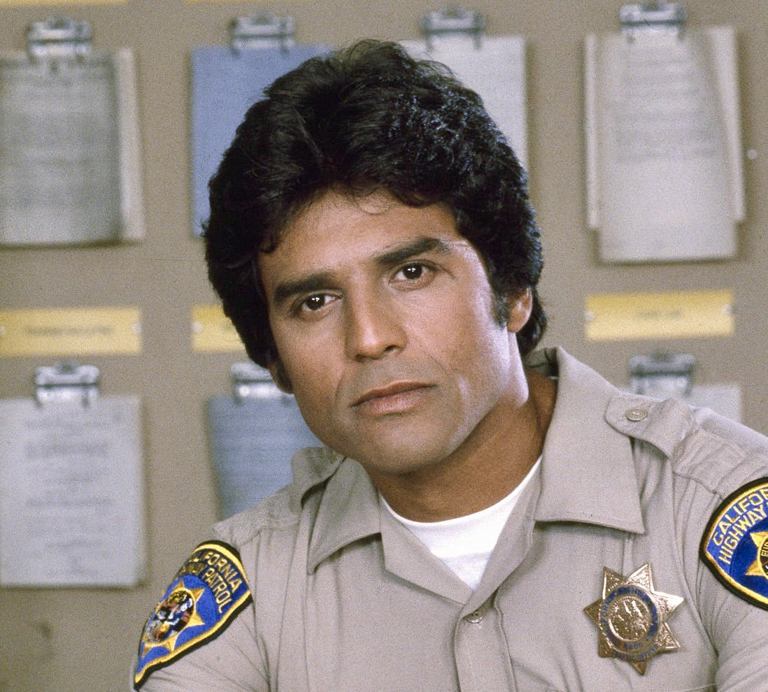 RetroNewsNow tweet media