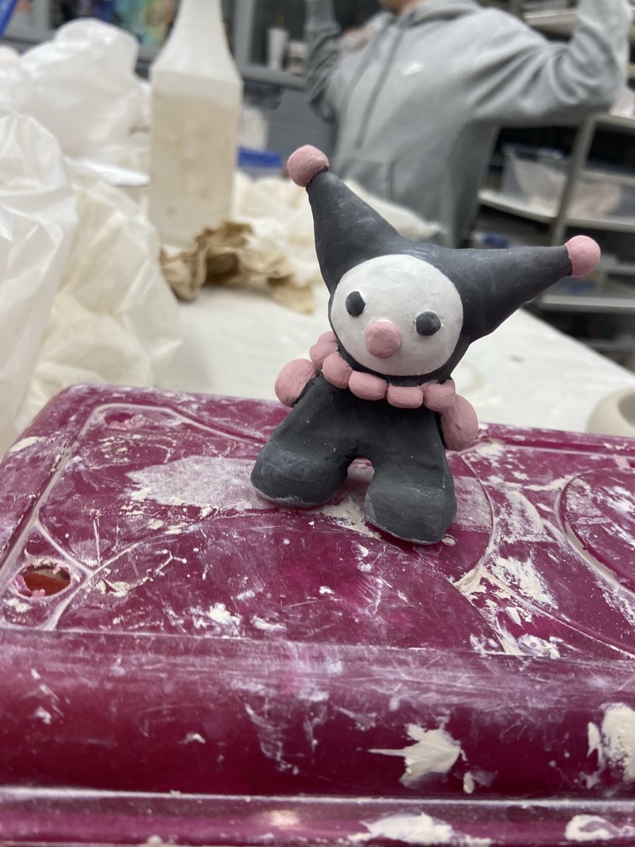 parxpool's tweet photo. all i have done today has been drawing various fight club inspired clowns and finish my ceramics midterm https://t.co/DLfVxu9dso
