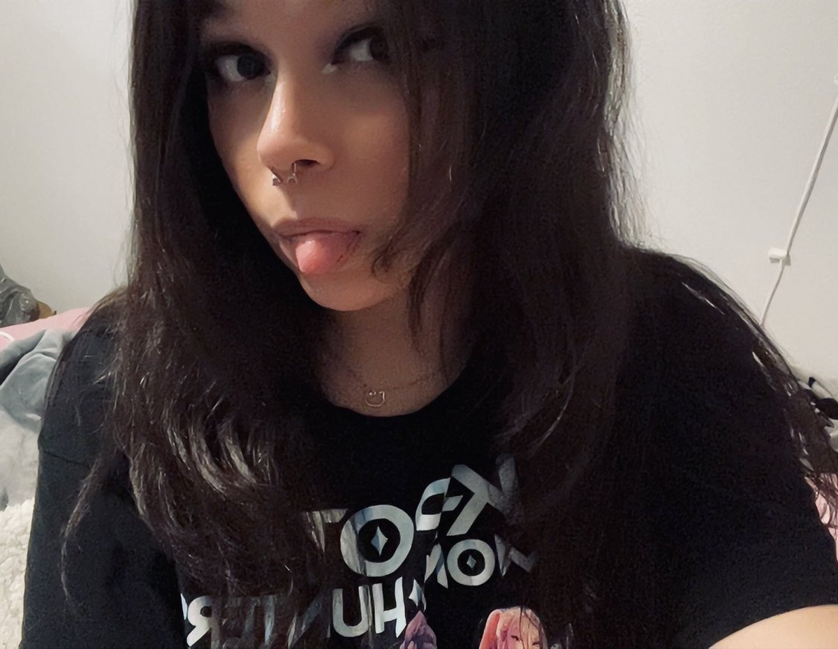 CoffeE-girl :3 tweet media