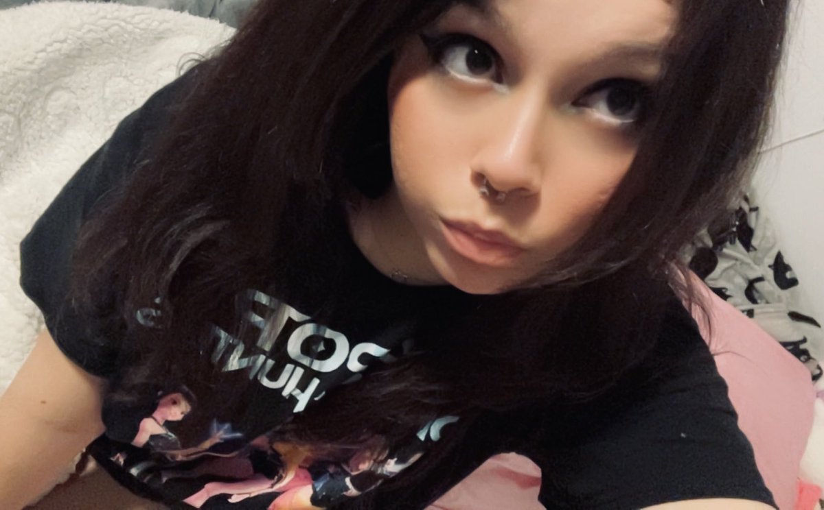CoffeE-girl :3 tweet media