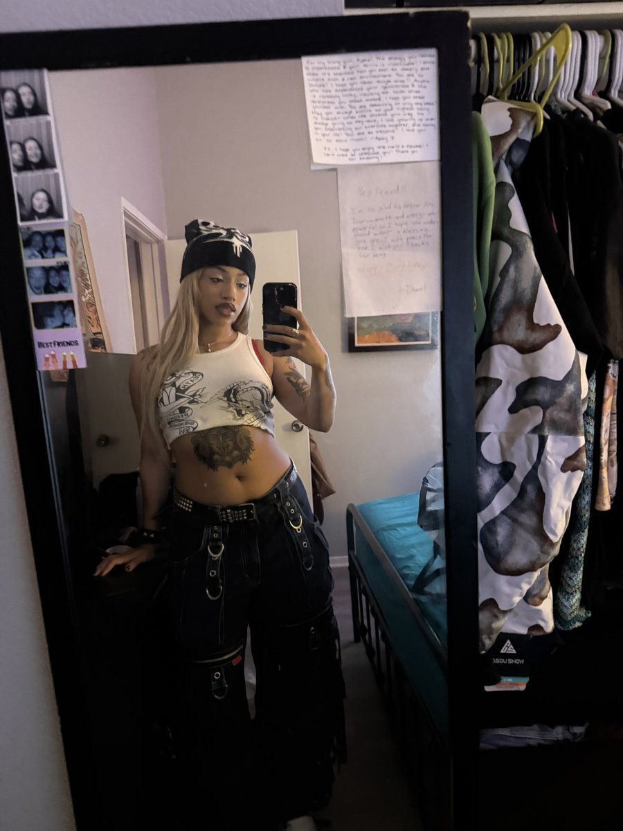 thizziin's tweet image. In n out borguhhhh