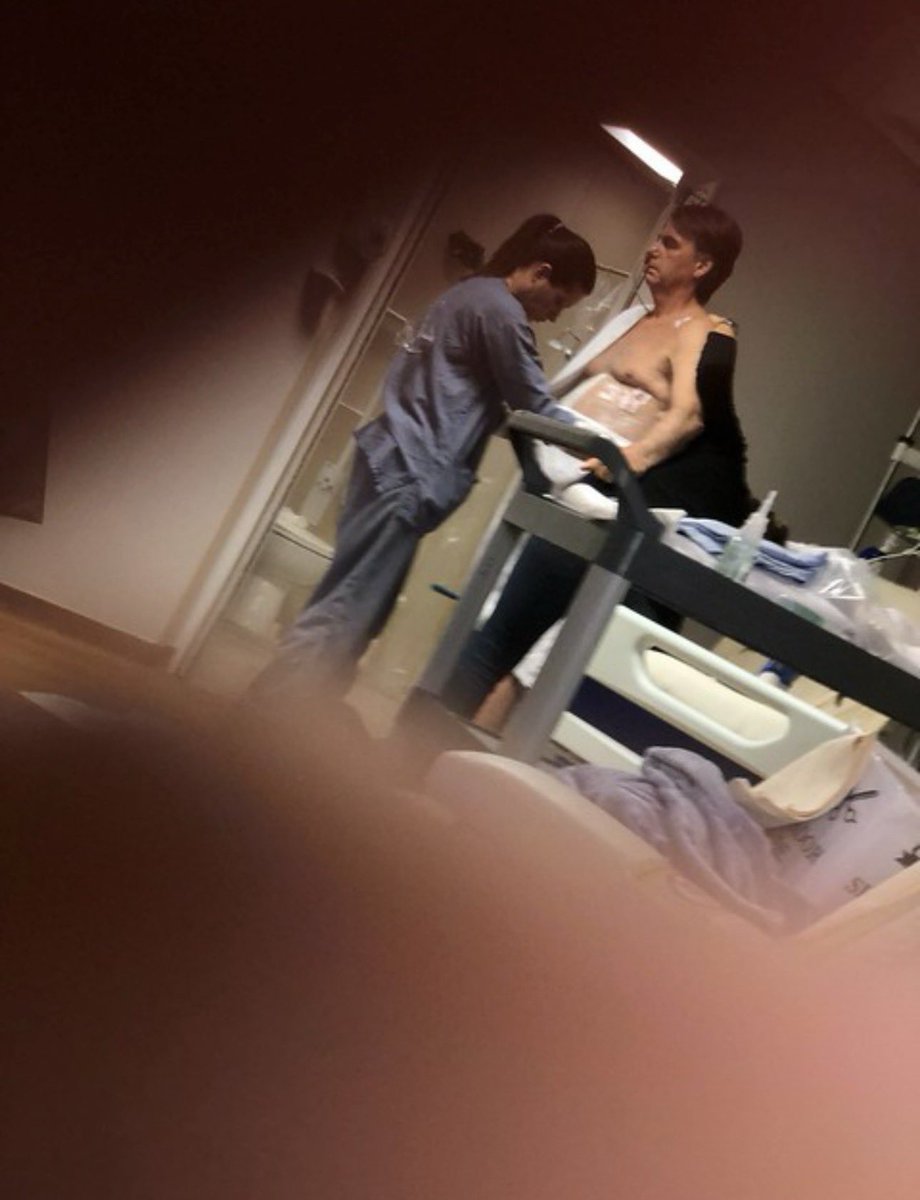 O presidiário Jair Bolsonaro está com uma recuperação muito boa e apto à retornar ao presídio da Papudinha.

Foto: Carlos Bolsonaro