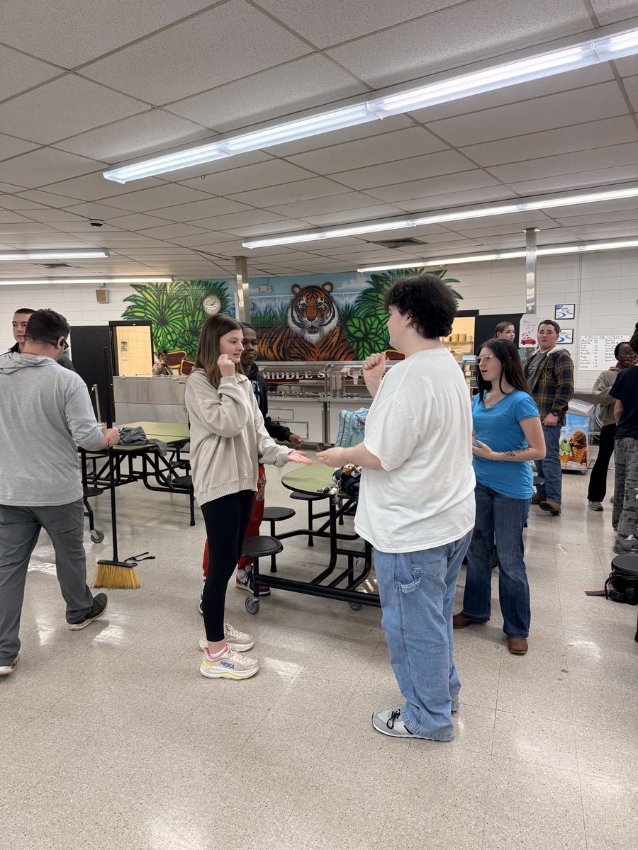 Deshler Middle School tweet media