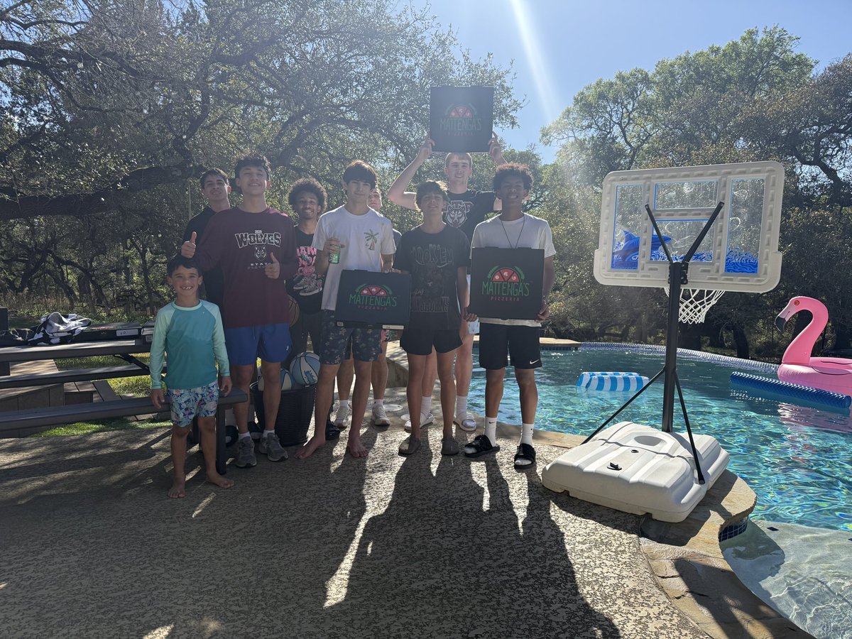 DavenportHoops tweet media