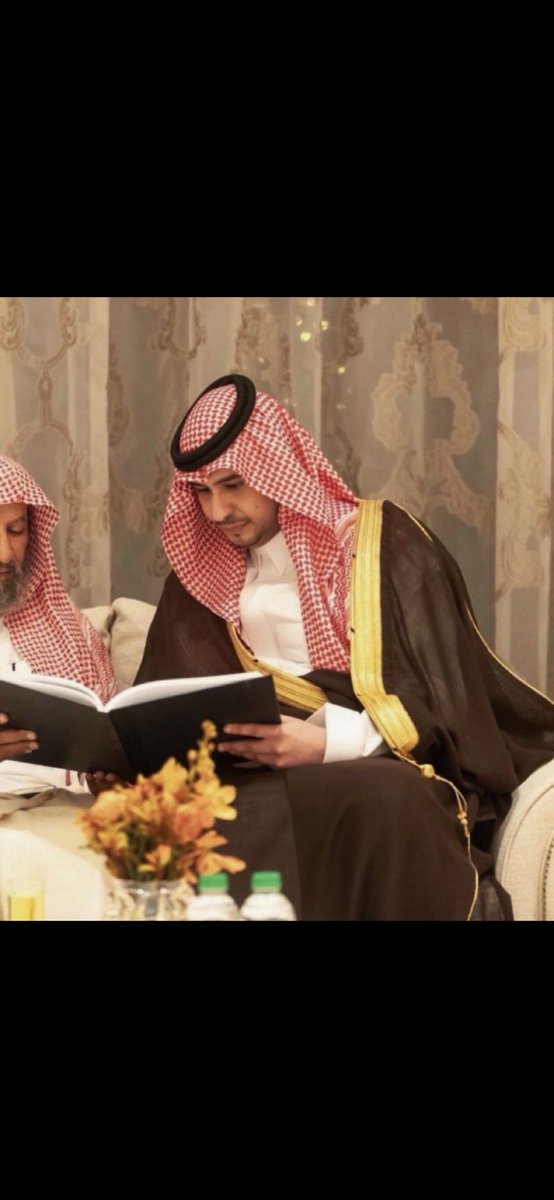 أبارك لمولاي خادم الحرمين الشريفين ولسمو سيدي ولي العهد - حفظهما اللّه عقد قران صاحب السمو الملكي الأمير تركي بن سلمان بن عبد العزيز على كريمة  صاحب السمو الأمير مشعل بن خالد بن فهد بن فيصل بن فرحان آل سعود
اللهم بارك لهم وبارك عليهم وأجمع بينهم على خير .