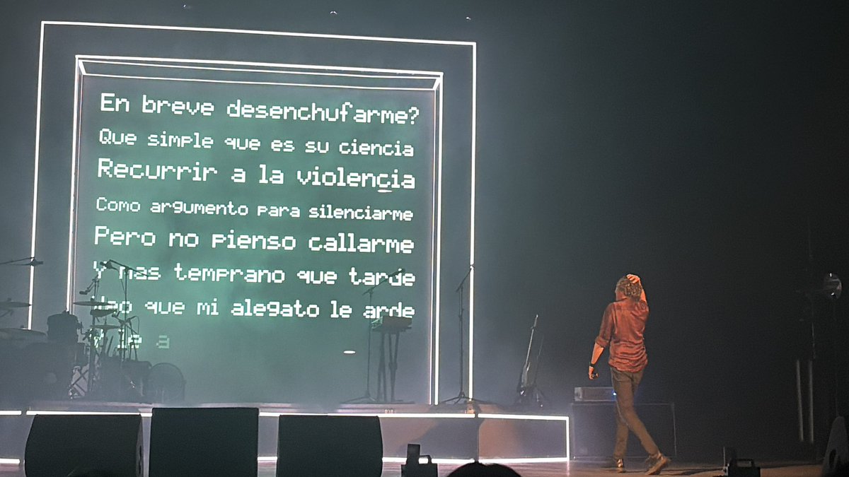 mika is on vacation tweet media