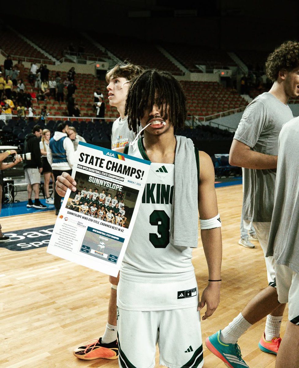 rodgerbohn's tweet image. 4 star '27 Delton Prescott showed heart over height during Sunnyslope's #AIA state title run,totally controlling tempo of game,putting pressure on defense,and facilitating for others while maintaining scoring presence.

More on @Ballislife

ballislife.com/news/high-scho…