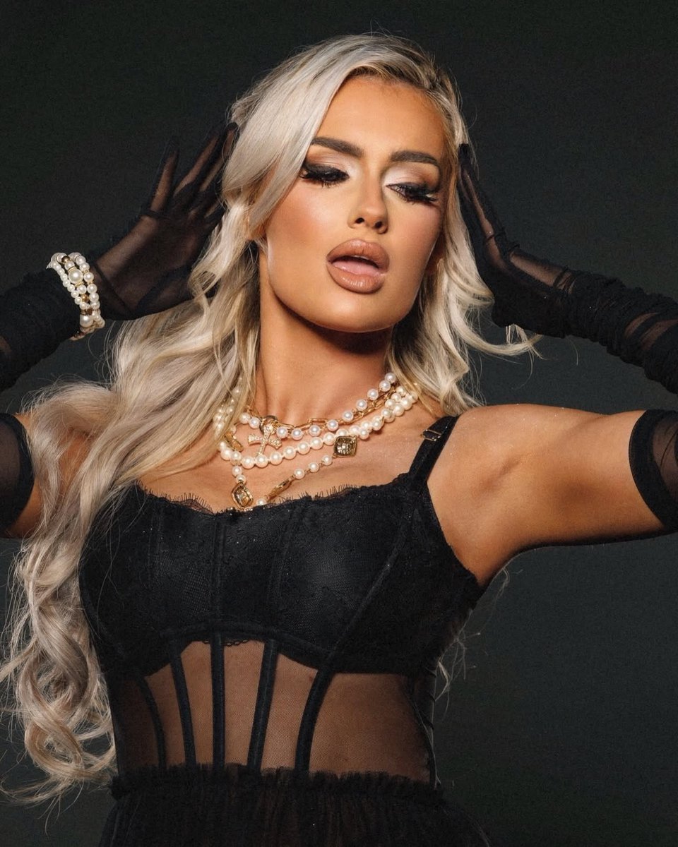 Diamonds are a girl’s best friend. tweet media