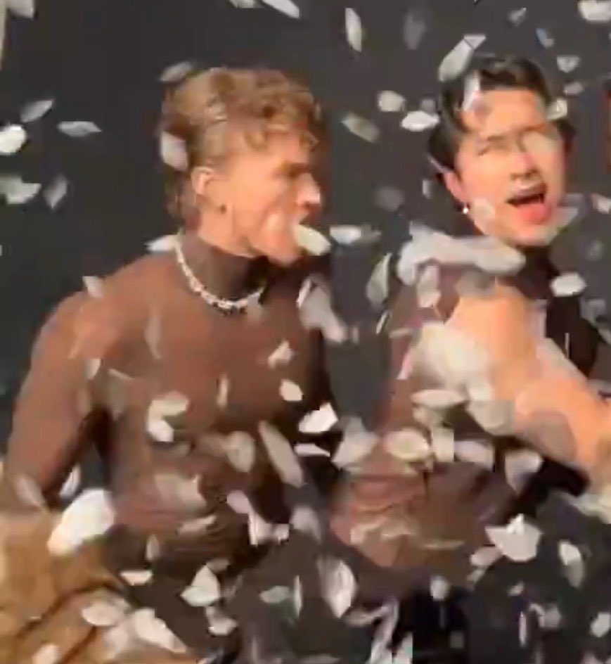 michi🏒 tweet media