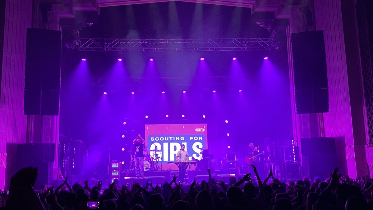 ItsNealHannah's tweet photo. #SFG live in Glasgow 🔥 https://t.co/XE4C0178BT