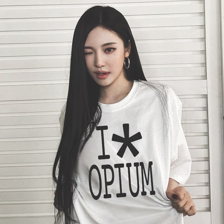 Hellen ⋆ tweet media