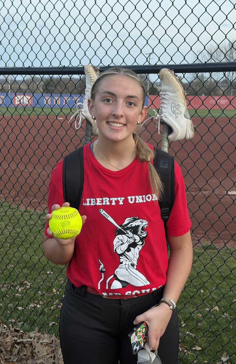 RBS2323's tweet photo. Last week was our first week of scrimmages. I ended the week batting .600 with a 3-run homerun and 5 RBIs. I pitched and played 1st and 3rd. I'm really excited to see what this season brings!
WE>ME
#pitcherscanhit
@LineDsoftball @coach_crowell @Jess_Odonnell88 @CoachJexx_RMU @LUSOFTBALL1 @ExtraInningSB @ToledoSoftball @KentStSoftball @UKsoftball @RMUSoftball @OhioStateSB @OhioStateSB @ZipsSB @OhioChr_SB @ohio_lancaster @KittensSoftball @Coach_TessSU @CoachPena_BSU @PennStateSB
