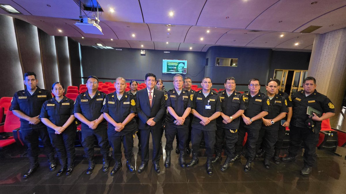 Policía Nacional del Perú tweet media