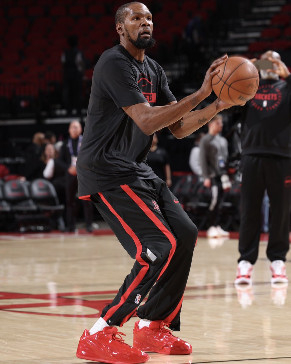 Nice Kicks tweet media