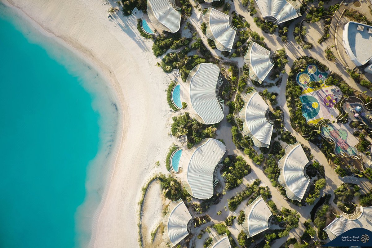 🔥 فرصتك للفوز بتذاكر للقاء الأهلي و الهلال، جاوب واربح 🟢⚪️

 السؤال:
كم أصبحت عدد رحلات الطيران من مدينتي الرياض و جدة إلى مطار البحر الأحمر الدولي؟

الشروط:
1️⃣ تابع: <a href="/RedSeaGlobalAR/">البحر الأحمر الدولية</a>
2️⃣ ريتويت
3️⃣ أكتب الإجابة الصحيحة