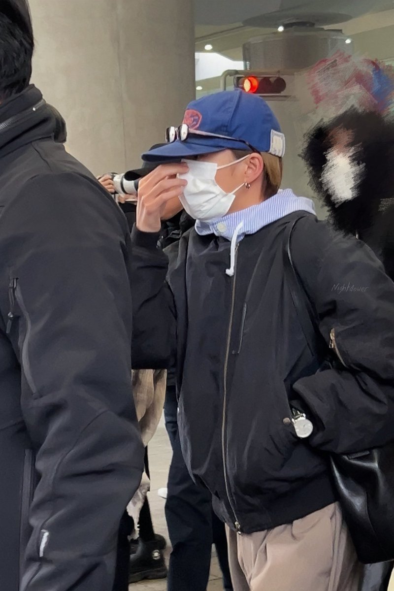 Night4ower tweet media