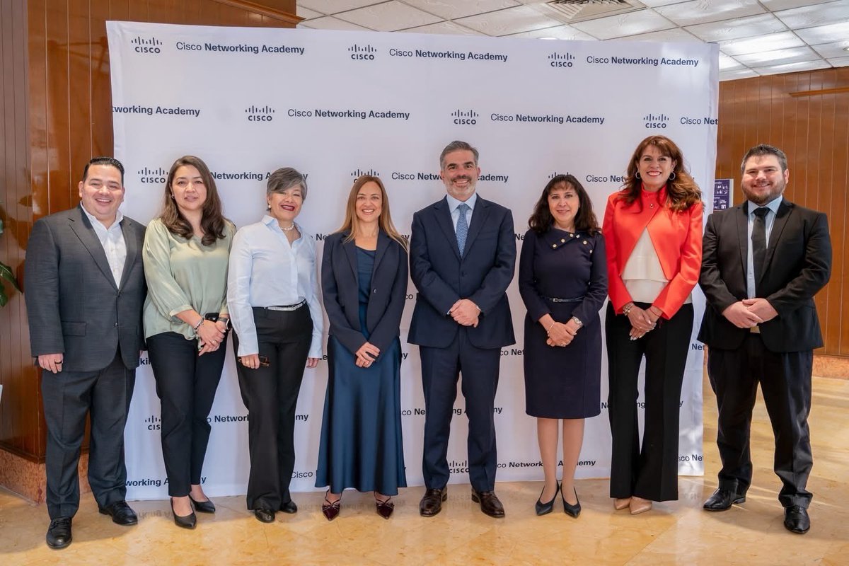 Networking Academy tweet media