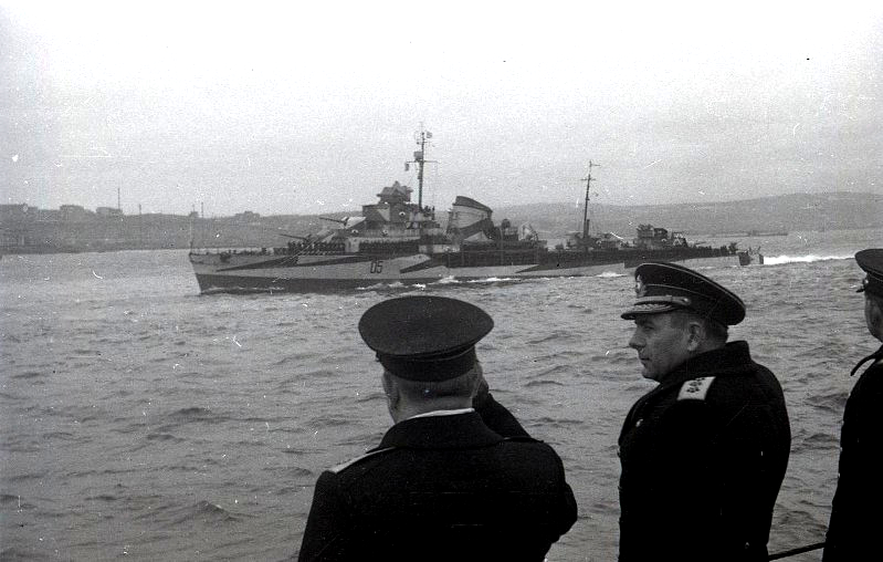 Soviet Navy tweet media