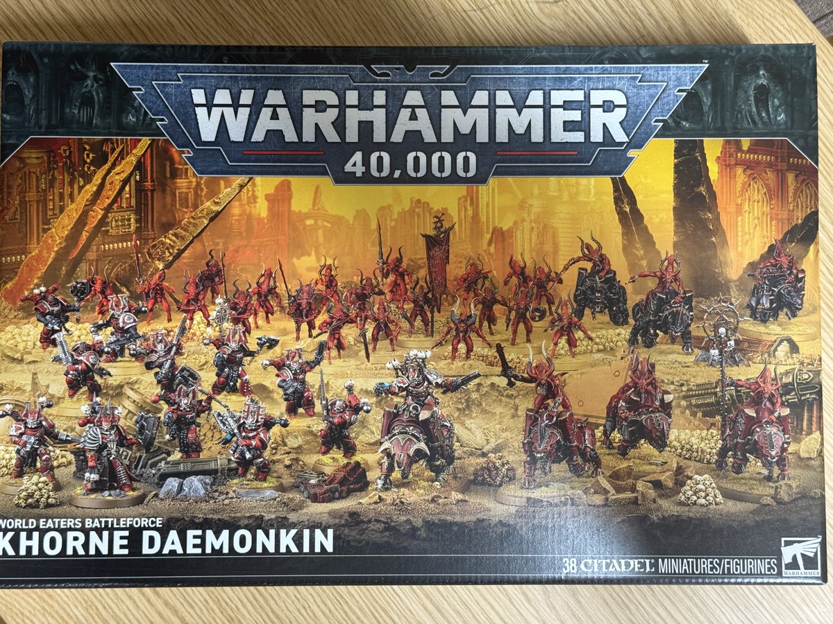 yakan_sekkotu's tweet image. 決算じゃないけどセール！
今月やばいよヤバいよ！
何が？
在庫が！
 #GWS #WARHAMMER #お買い得 

画像の商品全て 20％OFFです
書籍は35％OFFです（コレクションにいかがでしょう？）
２万円以上お買い上げのかた送料無料！
２万円未満は１０００円いただきます（離島、遠隔地は +１０００円）