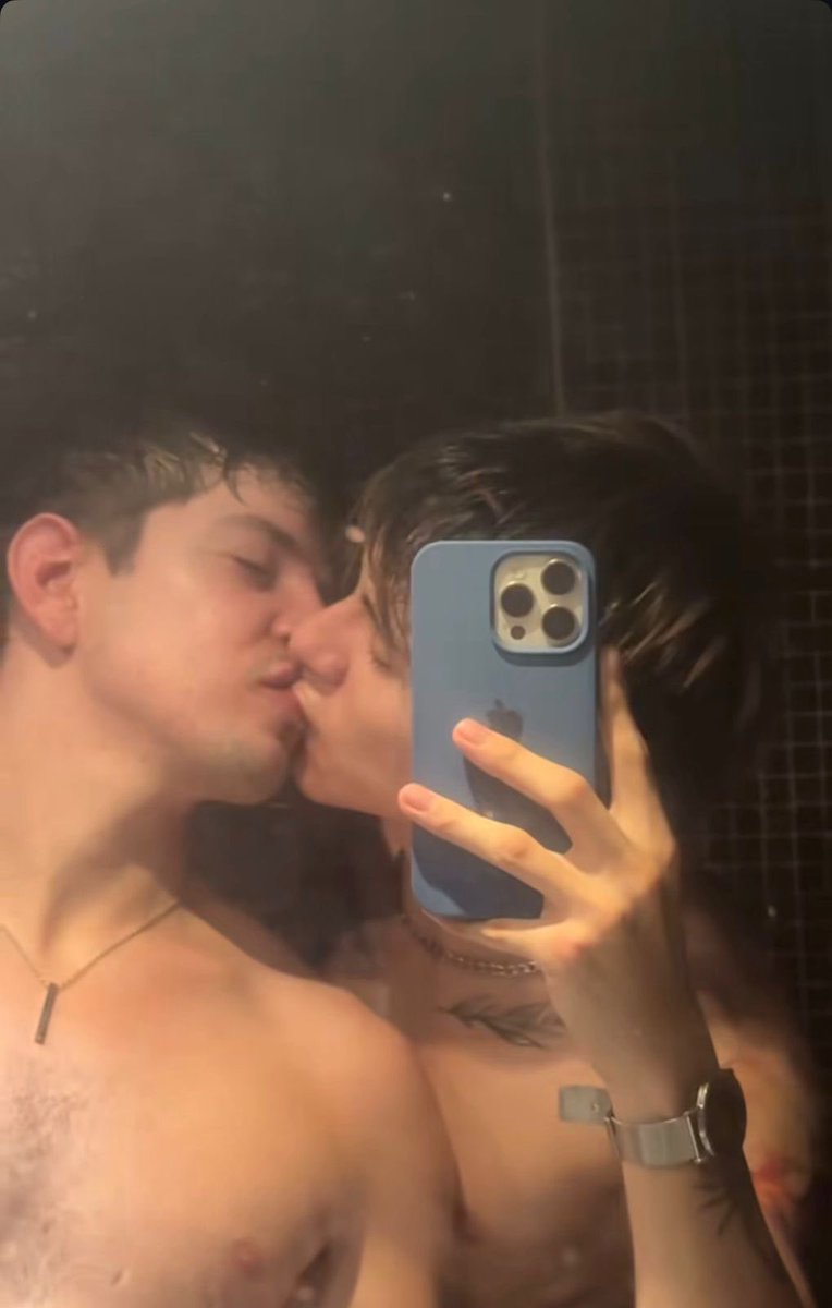 AlexiisAGOK's tweet photo. @GonzaFerman Acá está tu pito jajajaja https://t.co/Cjxg8e9IUe
