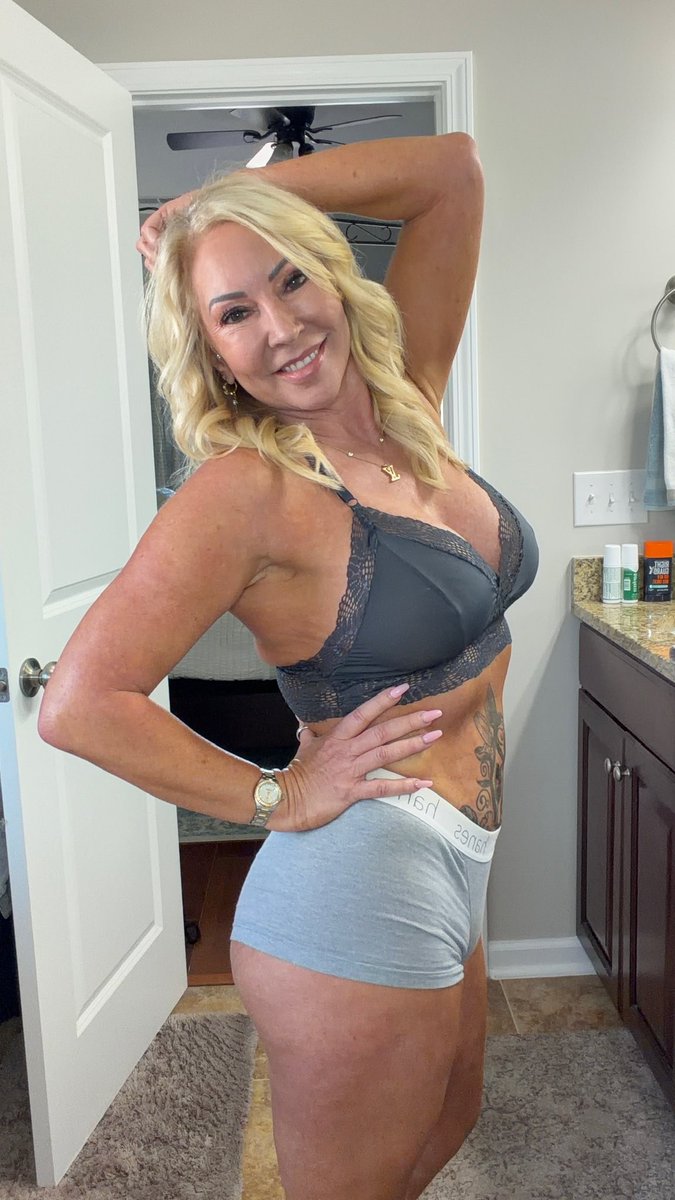 Melissa Lee tweet media