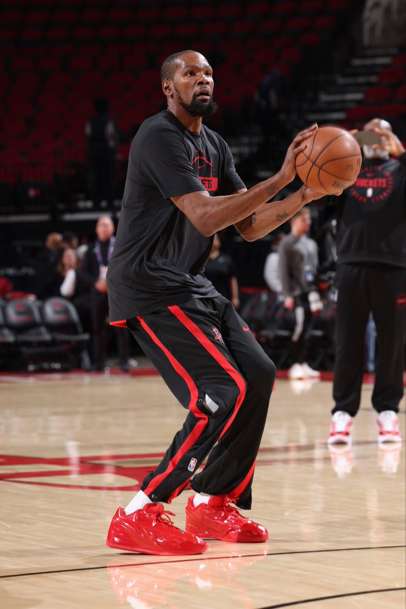 B/R Kicks tweet media