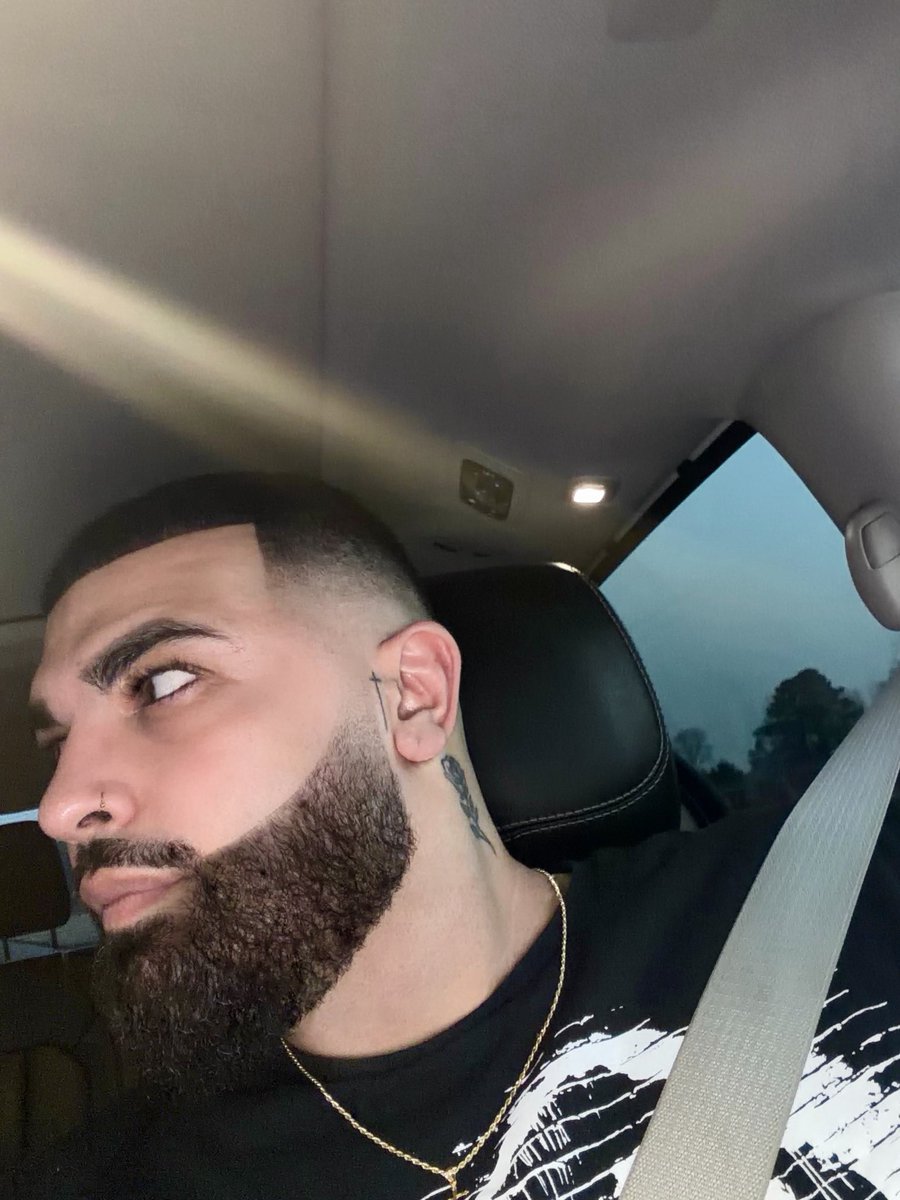 _jayyjustinnn's tweet image. Love me a fresh fade 🥰 #Loveyourself #Bliss