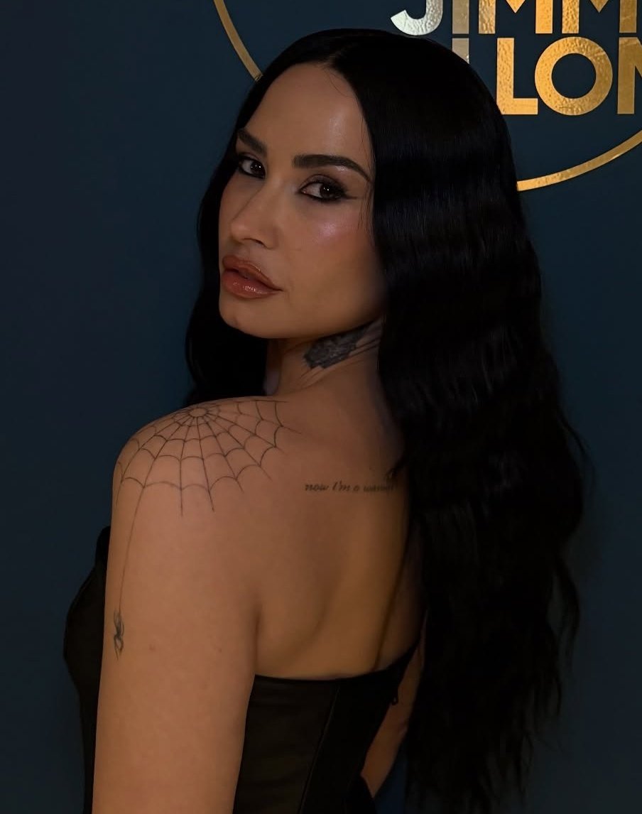 best of demi tweet media