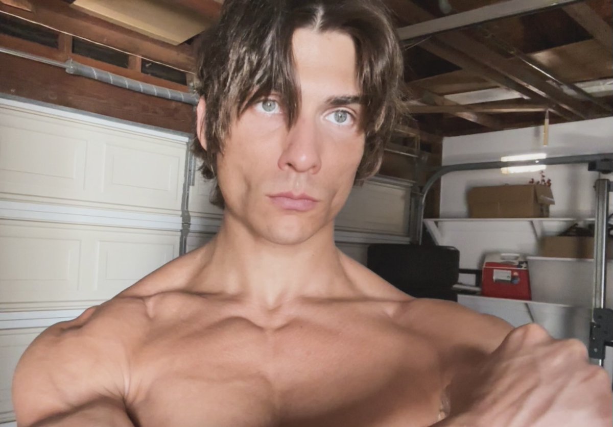 Michael / SONII ☀️ tweet media