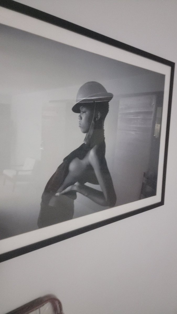 BiggestBlackestBarry tweet media