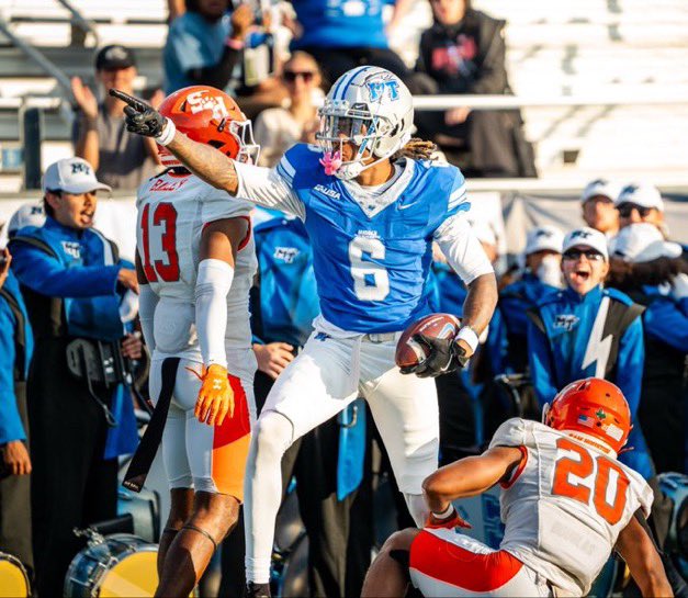 Sebastian.Lora2 tweet media