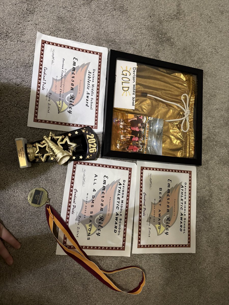 Nick Riley tweet media