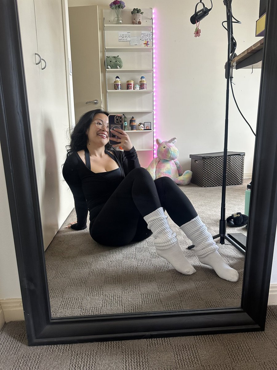 beebz ッ tweet media