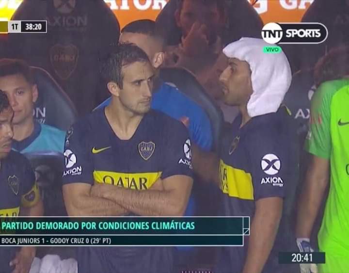-Que hacés Wanchope?
+Llamame faraon del offside