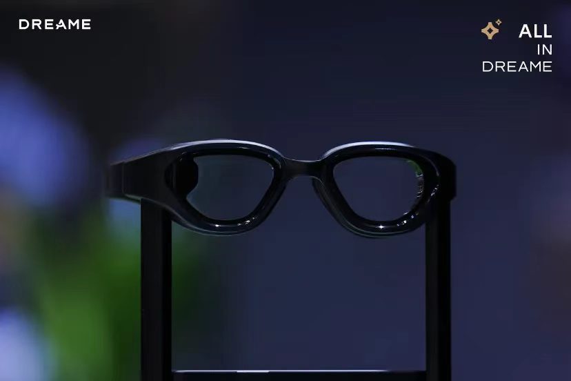 VRAR World tweet media