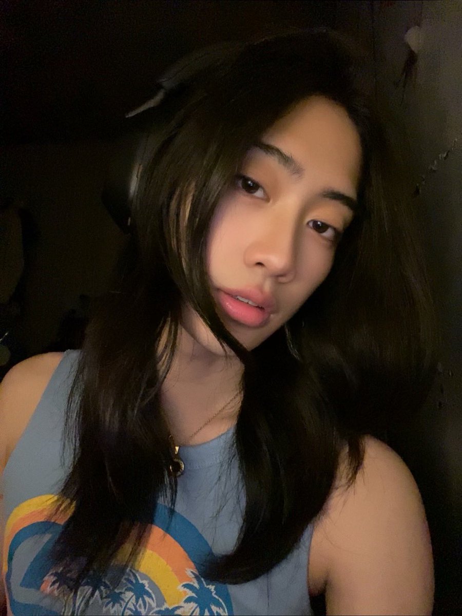 scraps 🅴 tweet media